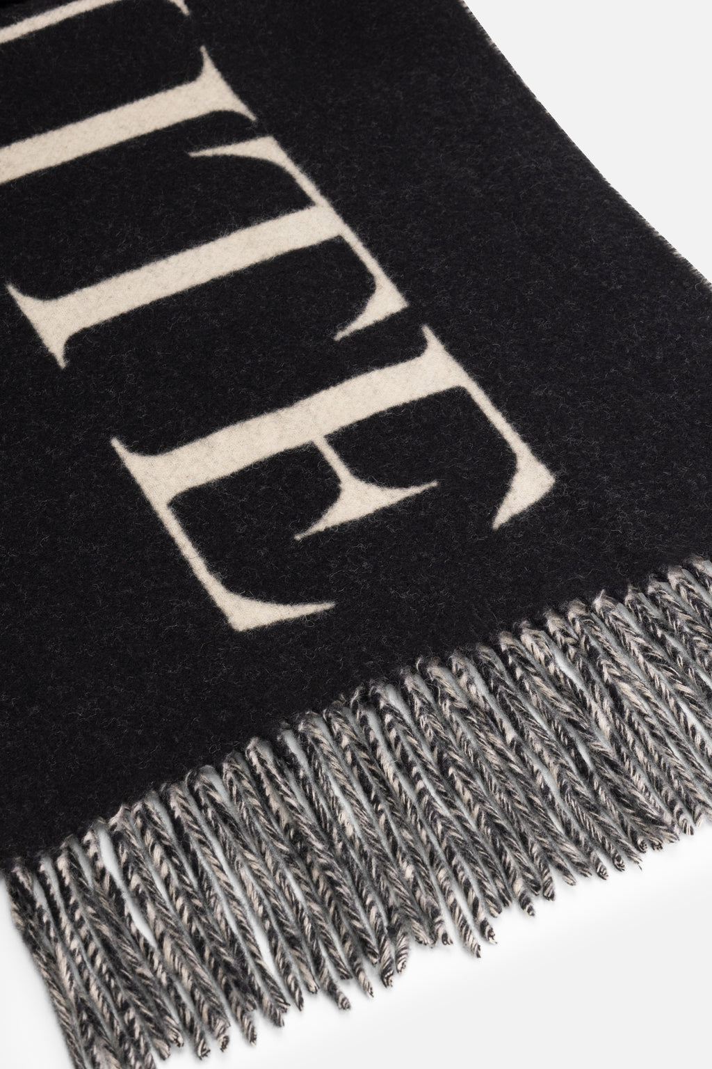 SLOGAN SCARF