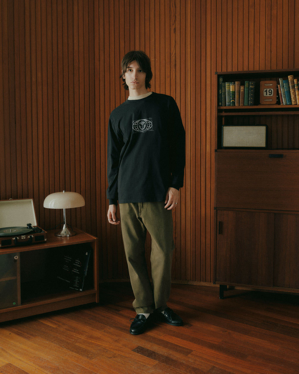 Sketch Globe Longsleeve