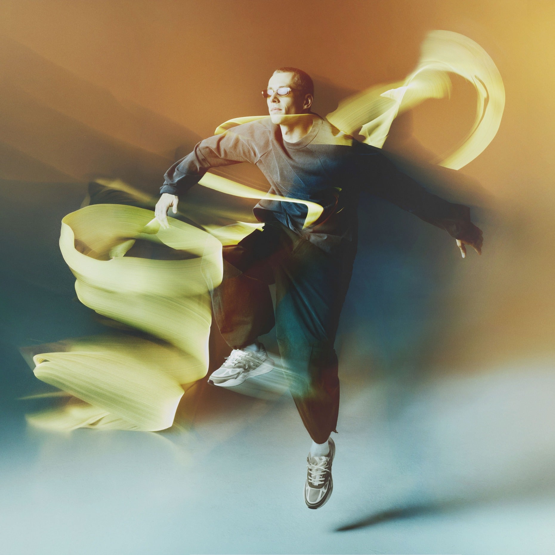 Tomorrowland WR1 Sneakers – Tomorrowland Store