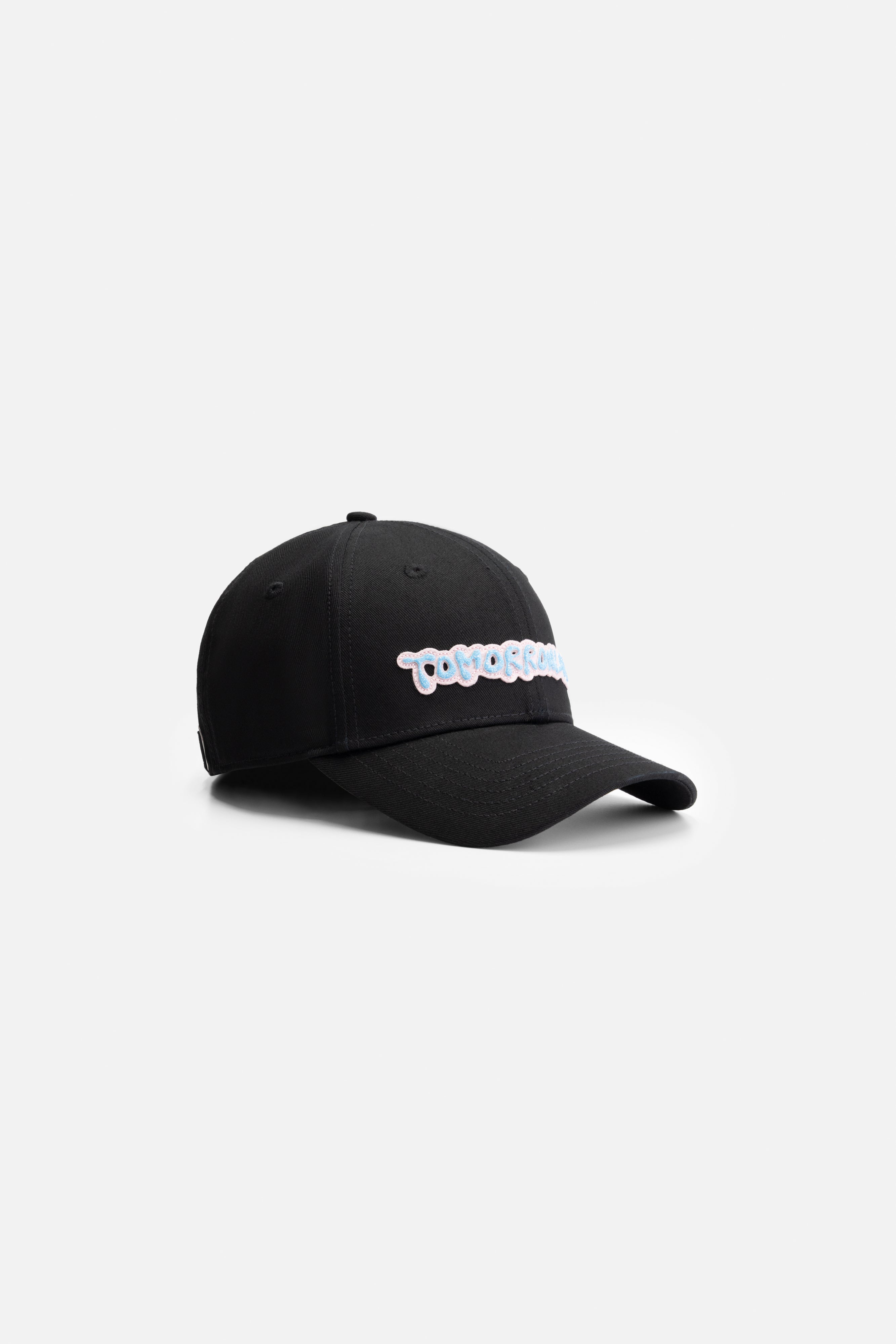 CAPS – Tomorrowland Store