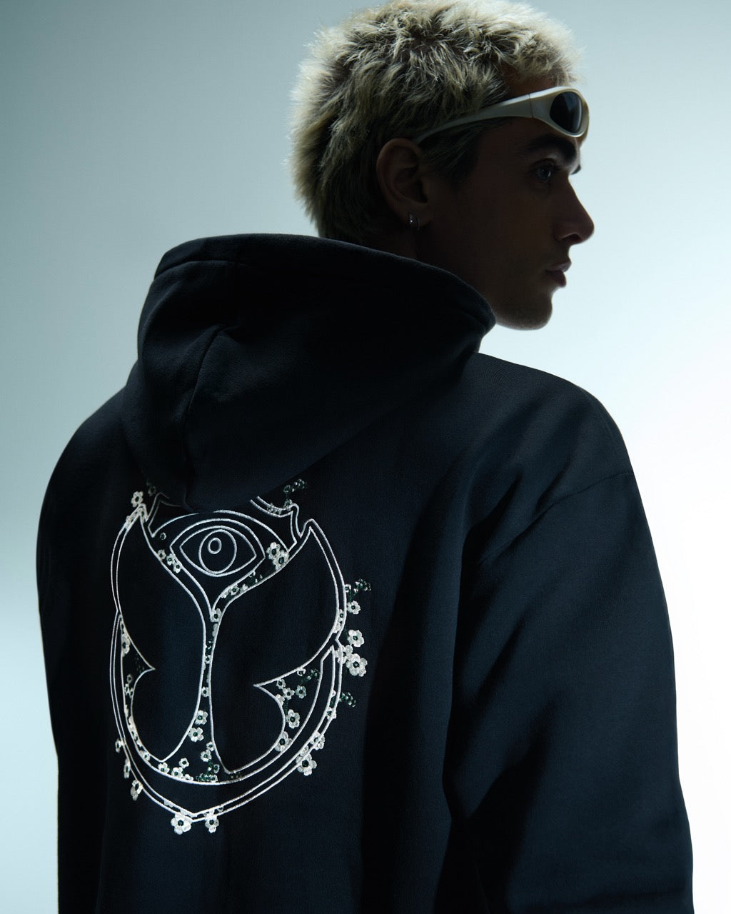 Flora Icon Hoodie Black - Tomorrowland Store