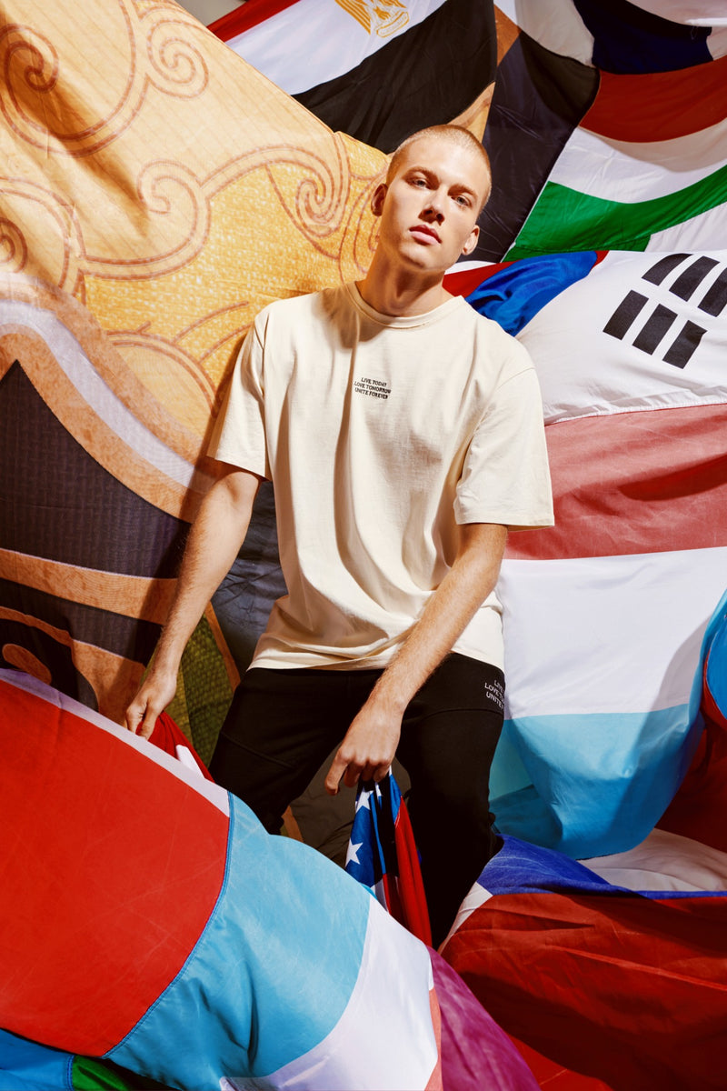 UNITE FOREVER OVERSIZED T-SHIRT